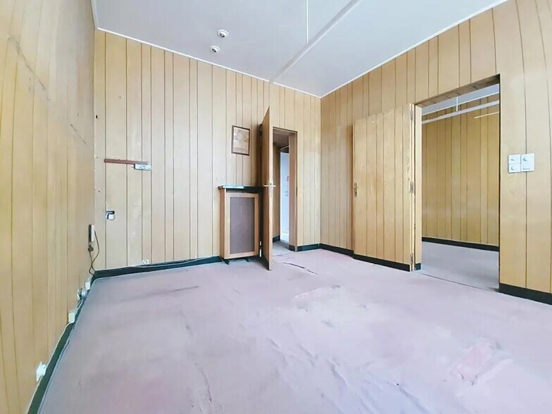 Bureau dans Paris à vendre - Photo de l’immeuble – Image 2 sur 4