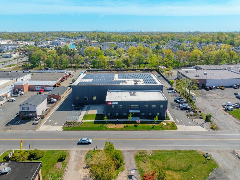 651 N Michigan Ave, Kenilworth, NJ à louer - Photo de l’immeuble – Image 2 sur 23