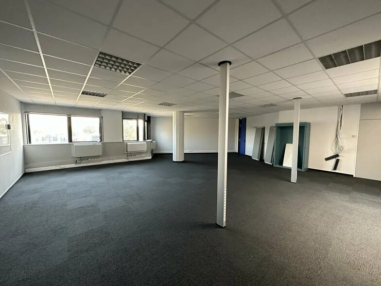Bureau dans ILLKIRCH-GRAFFENSTADEN à louer - Photo intérieure – Image 2 sur 6