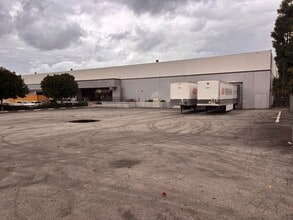 291 N Willow Ave, City Of Industry, CA à louer Photo de l’immeuble– Image 1 sur 3