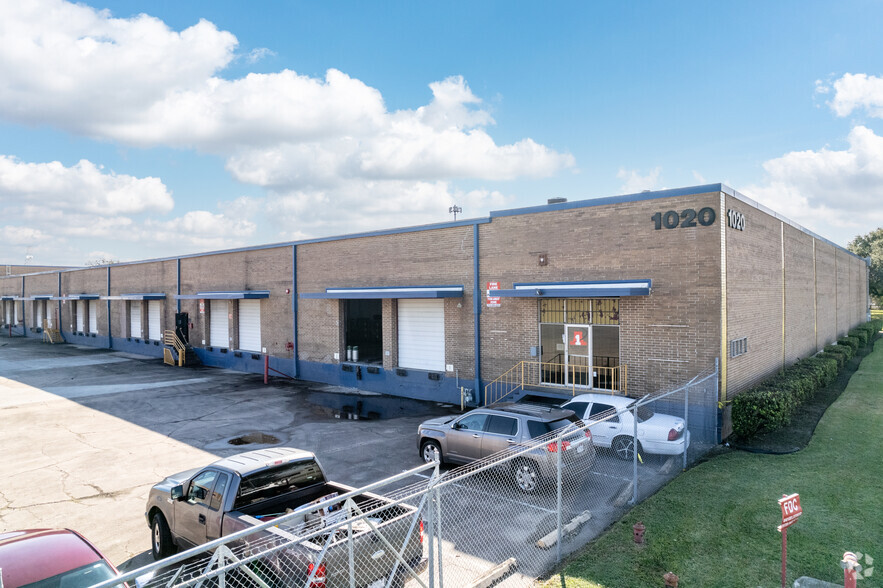 1020-1060 Lockwood Dr, Houston, TX à louer - Photo de l’immeuble – Image 1 sur 6