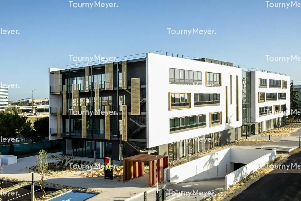 Bureau dans Toulouse à louer Photo de l’immeuble– Image 1 sur 13