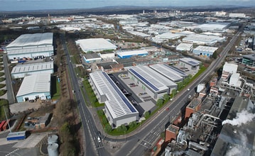 103 Barton Dock Rd, Manchester à louer Photo de l’immeuble– Image 1 sur 4