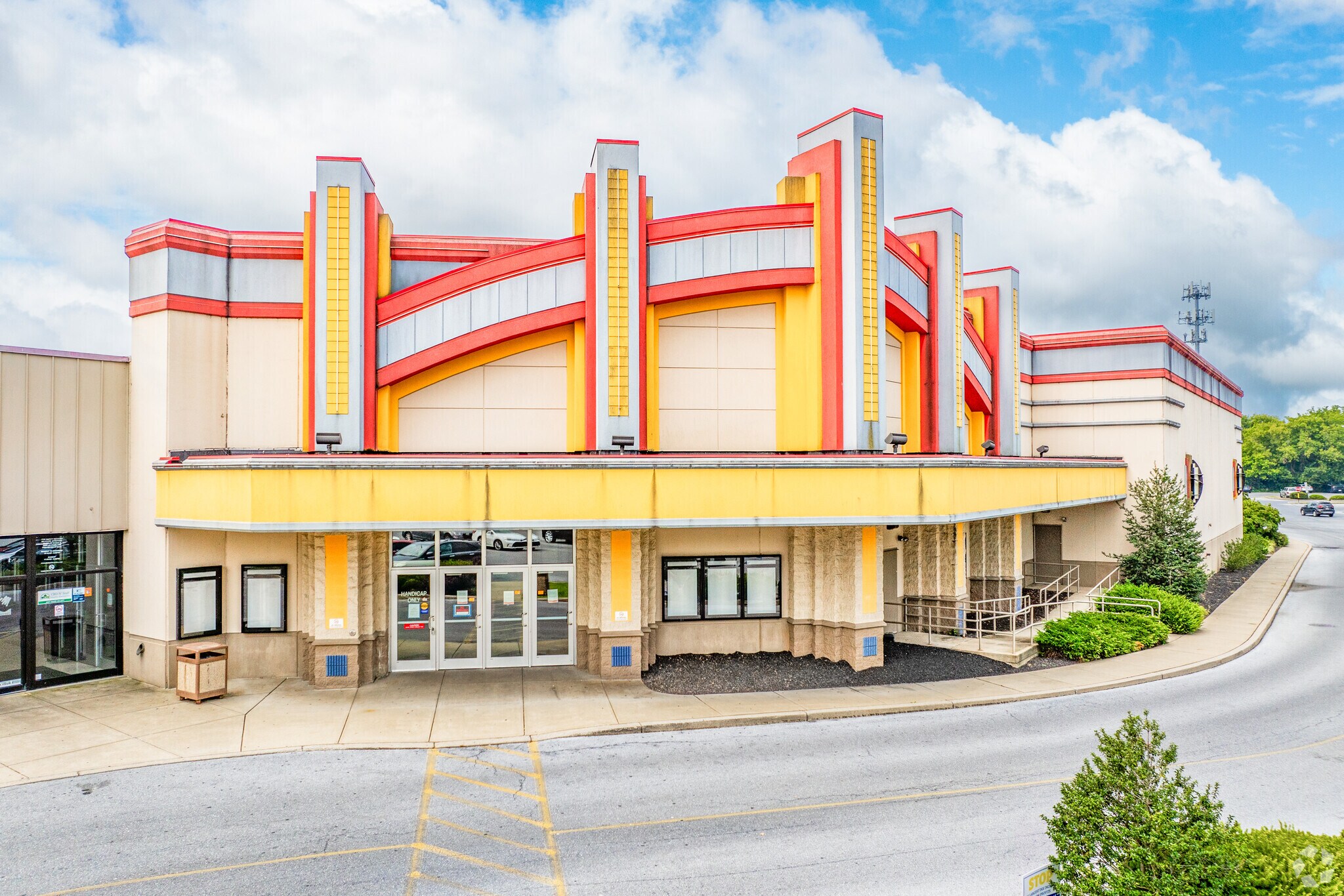 2200 Lebanon Valley Mall, Lebanon, PA à vendre Photo de l’immeuble– Image 1 sur 22