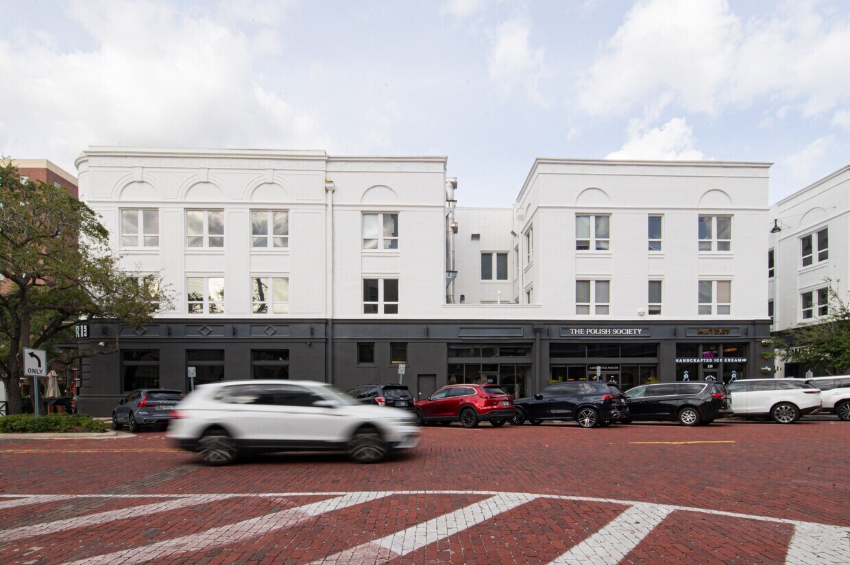 442 W Kennedy Blvd, Tampa, FL à louer Photo de l’immeuble– Image 1 sur 15