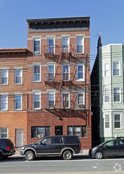 3469 John F. Kennedy Blvd, Jersey City, NJ à vendre - Photo de l’immeuble – Image 2 sur 3