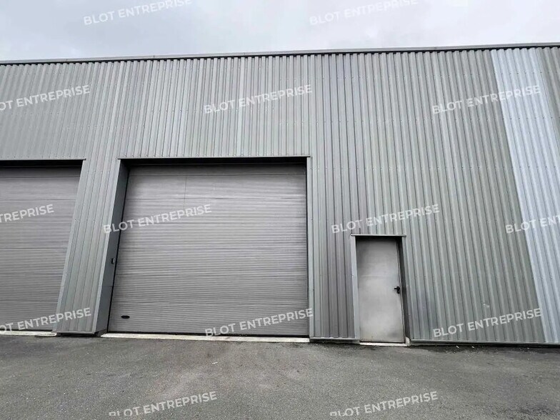 Bureau dans Thorigné-Fouillard à louer - Photo de l’immeuble – Image 3 sur 4