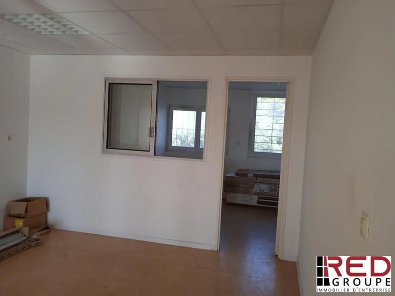 Bureau dans Septèmes-les-Vallons à louer - Photo de l’immeuble – Image 3 sur 7