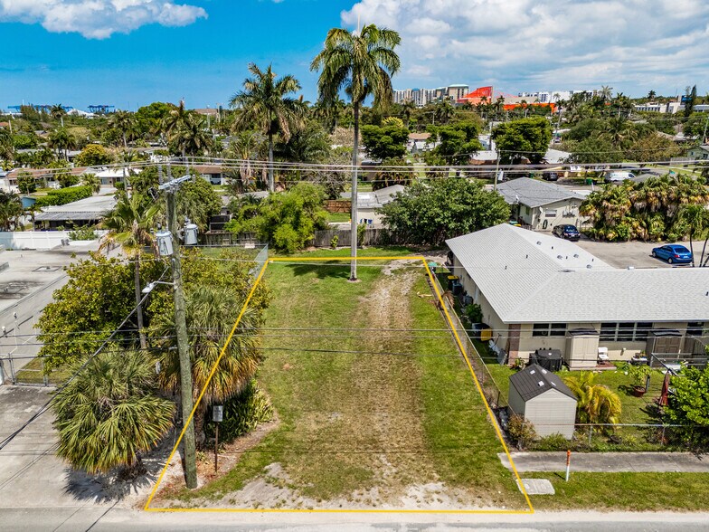 NE 1ST Ave, Dania Beach, FL à vendre - Photo de l’immeuble – Image 3 sur 18