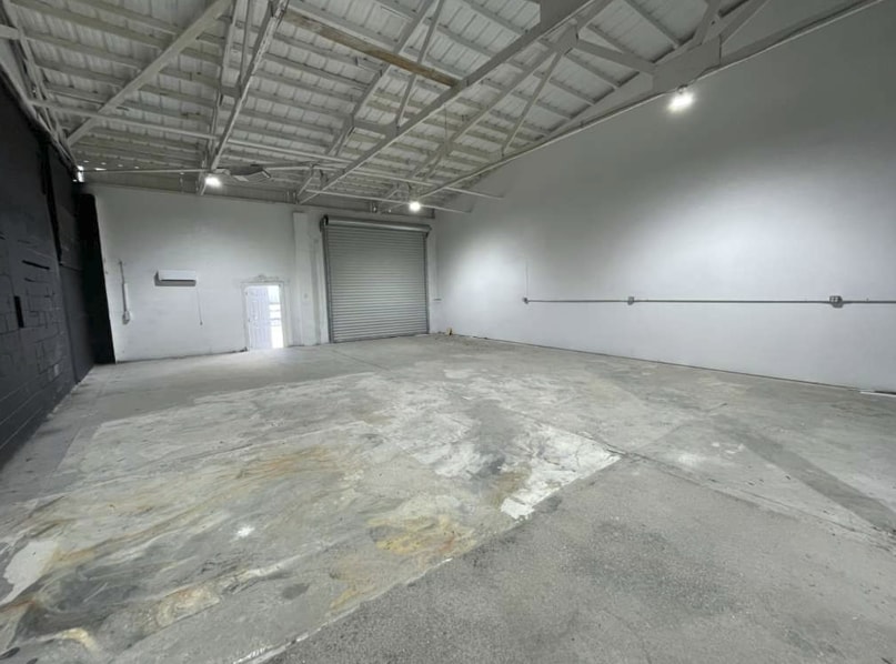 2705 E Hanna Ave, Tampa, FL à louer Photo intérieure– Image 1 sur 3