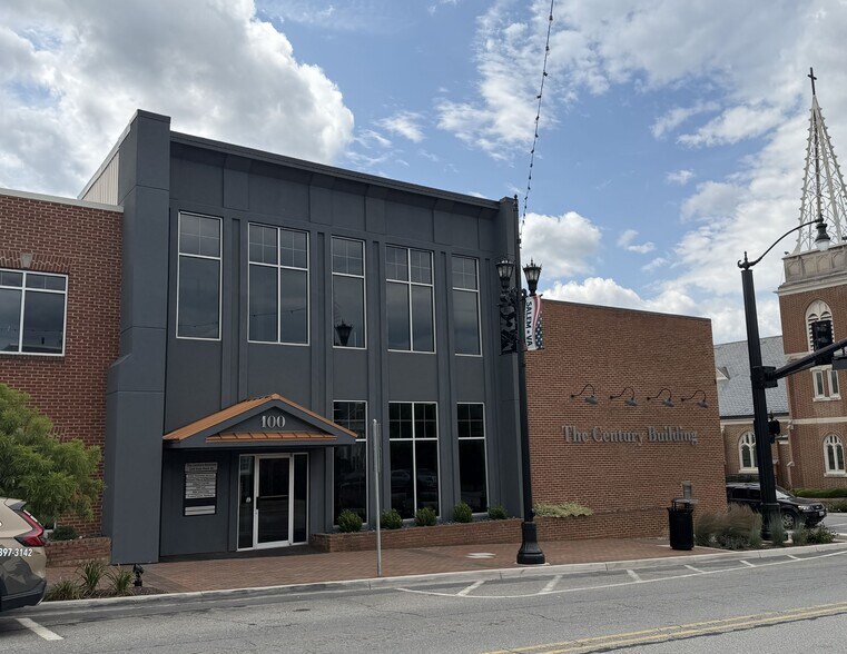 100 E Main St, Salem, VA à louer - Photo de l’immeuble – Image 2 sur 3