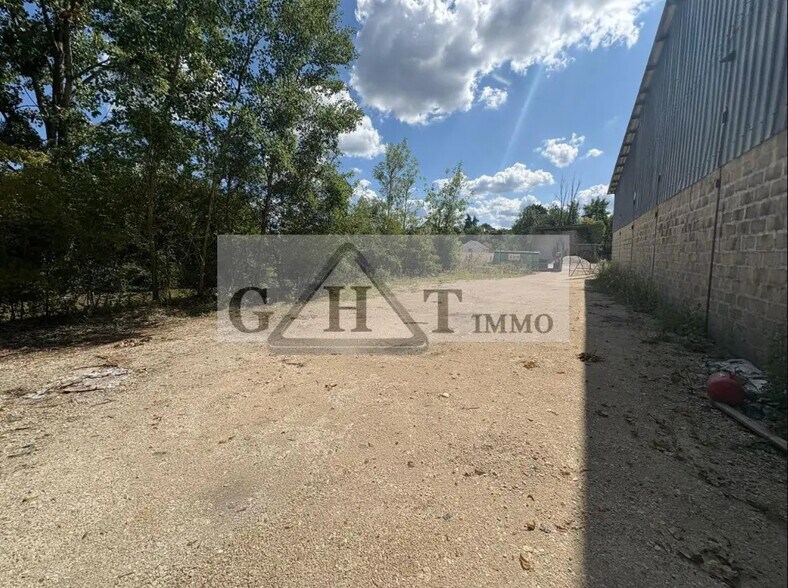 Industriel/Logistique dans Moissy-Cramayel à vendre - Photo de la construction – Image 2 sur 4