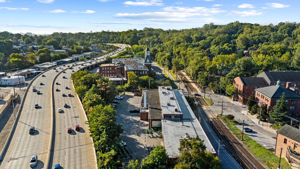 1700 Union Avenue portefeuille de 2 biens à vendre sur LoopNet.fr - Aérien – Image 3 sur 20