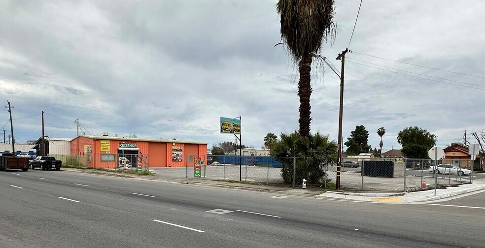518-522 E California Ave, Bakersfield, CA à louer - Photo de l’immeuble – Image 1 sur 5
