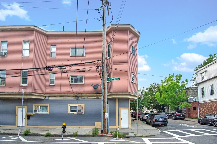 116 Brooks St, Boston, MA à vendre - Photo de l’immeuble – Image 3 sur 12