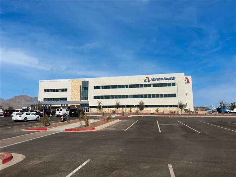 21250 W Roosevelt St, Buckeye, AZ à louer - Photo de l’immeuble – Image 2 sur 6