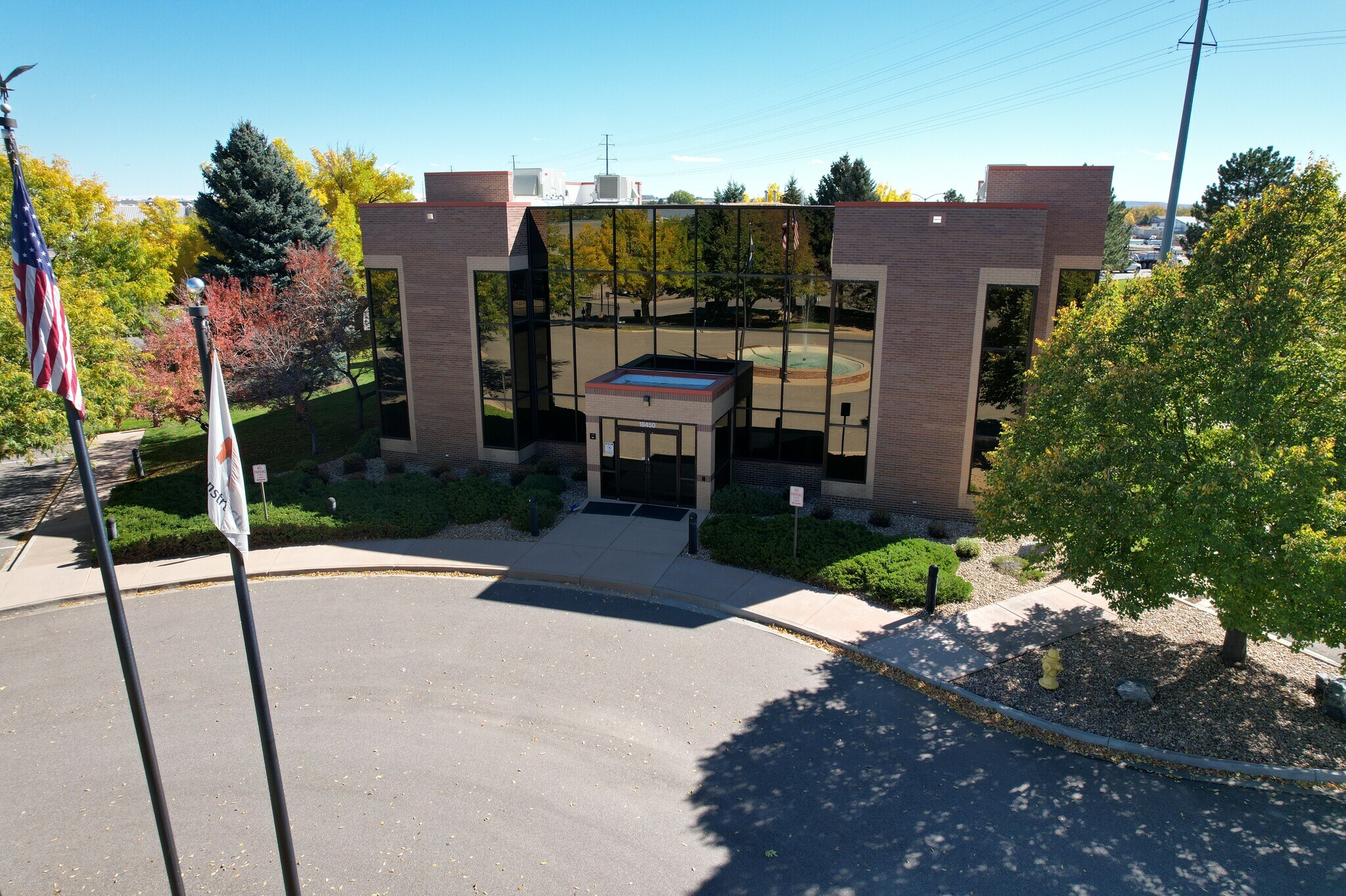 18450 E 28th Ave, Aurora, CO à louer Photo de l’immeuble– Image 1 sur 7