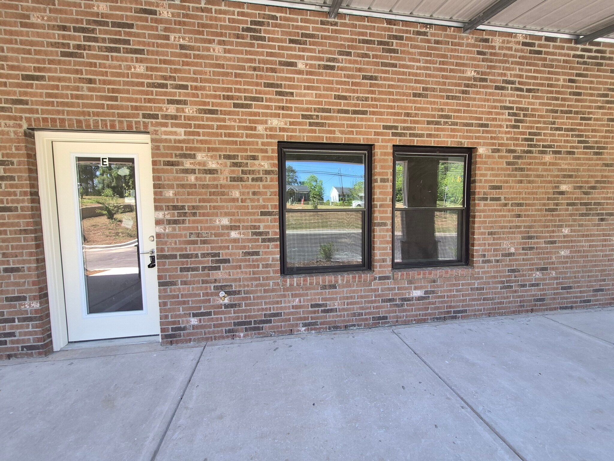 405 Rose St, Sanford, NC à louer Photo de l’immeuble– Image 1 sur 6