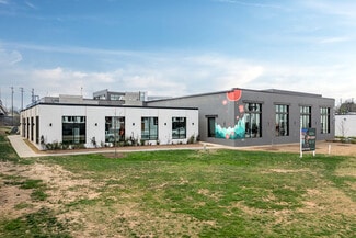 Plus de détails pour 600 E Sugar Creek Rd, Charlotte, NC - Bureau, Local commercial à louer