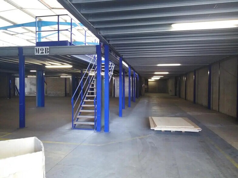 Industriel/Logistique dans Saint-Jeannet à louer - Photo intérieure – Image 1 sur 3