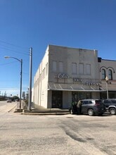 101 E Monseratte St, El Campo, TX à vendre Photo de l’immeuble– Image 1 sur 22