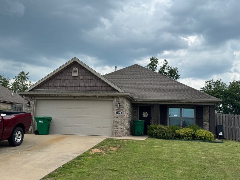 1271 Tulip St, Centerton, AR à vendre - Photo principale – Image 1 sur 1