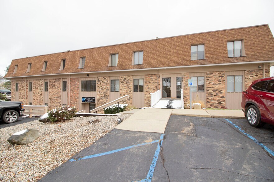 3030 S 9th St, Kalamazoo, MI à louer - Photo intérieure – Image 1 sur 11