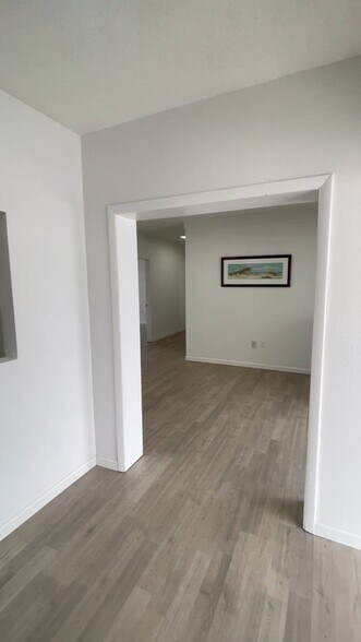 209 6th Ave, Bradenton, FL à louer - Vidéo sur l’annonce professionnelle – Image 3 sur 11