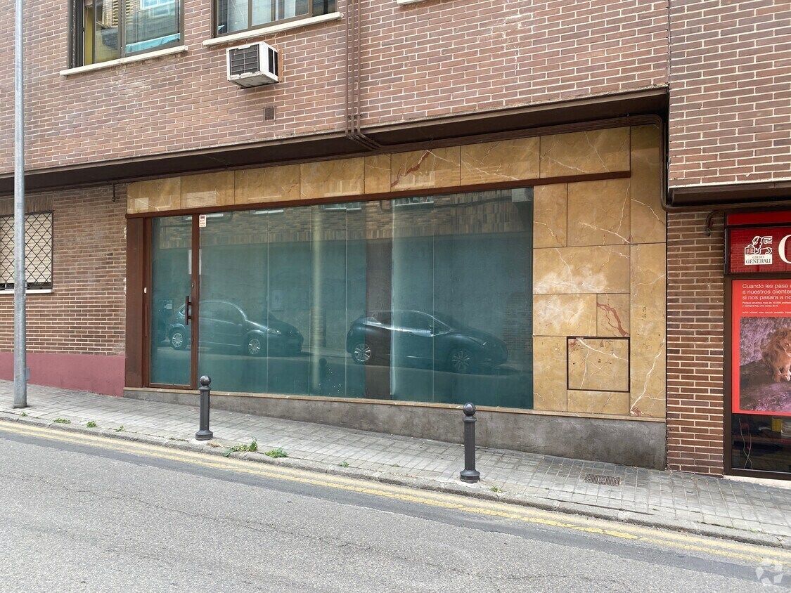 Local commercial dans Las Rozas de Madrid, Madrid à louer Photo intérieure– Image 1 sur 4