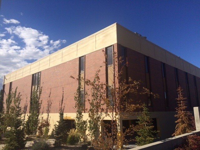 1333 E 9400 S, Sandy, UT à louer - Photo de l’immeuble – Image 2 sur 32