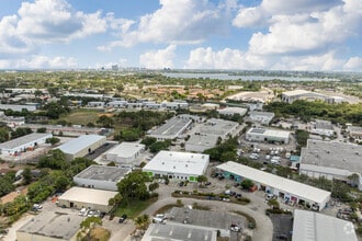 5740 Columbia Cir, West Palm Beach, FL - VUE AÉRIENNE  vue de carte - Image1