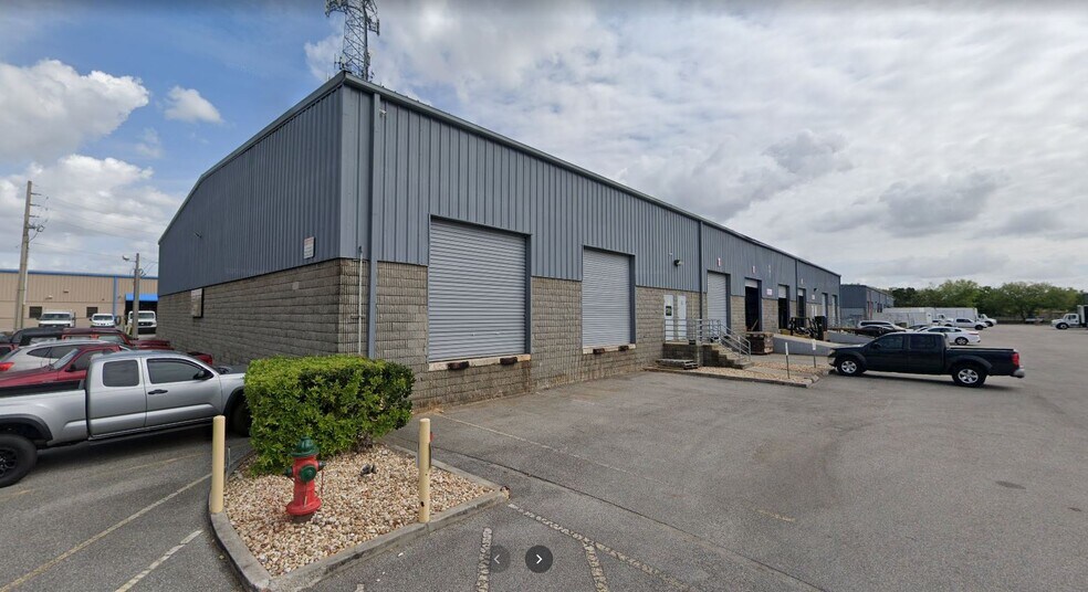 601 Triumph Ct, Orlando, FL à louer - Photo de l’immeuble – Image 2 sur 4