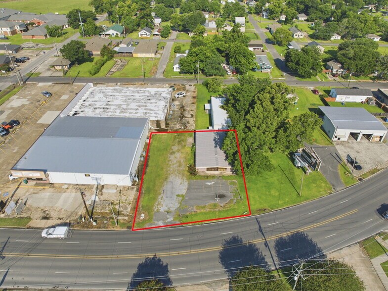 1315 Ruth St, Sulphur, LA à louer - Photo de l’immeuble – Image 3 sur 10