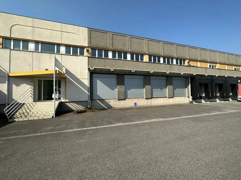Industriel/Logistique dans Strasbourg à louer - Photo de l’immeuble – Image 1 sur 11