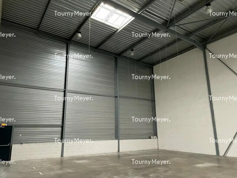 Local d’activités dans Saint-Jean-d'Illac à louer - Photo intérieure – Image 3 sur 9