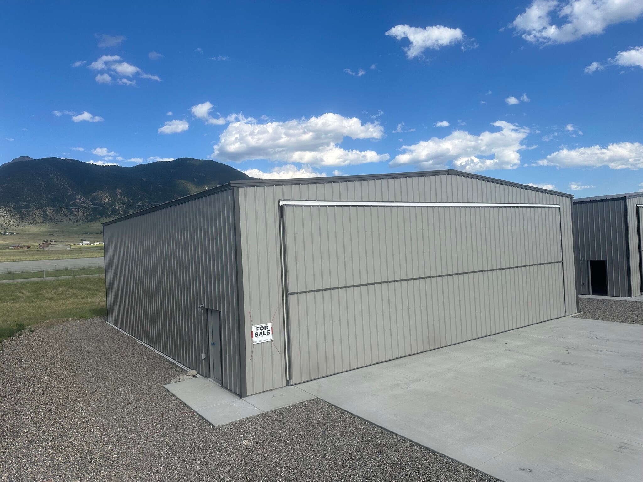 34 Charlie Taxi Wy Way, Ennis, MT à vendre Photo principale– Image 1 sur 16