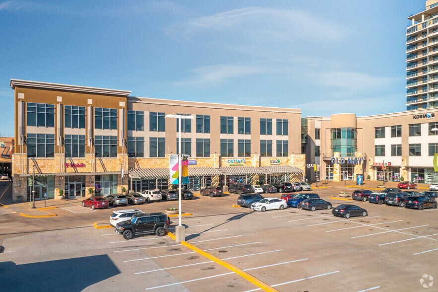 8180 Park Ln, Dallas, TX à louer - Photo de l’immeuble – Image 3 sur 15
