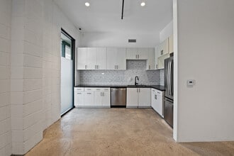 3309-3323 La Cienega Pl, Los Angeles, CA à louer Photo de l’immeuble– Image 2 sur 20