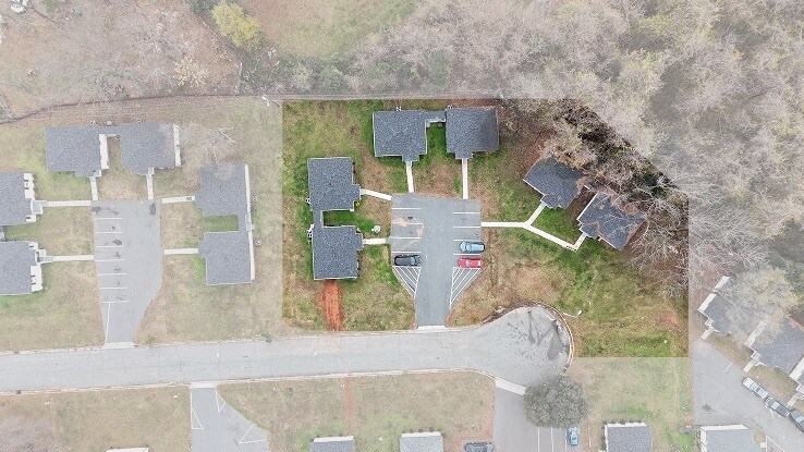 2225 Alma Ct, Charlotte, NC à vendre Photo principale– Image 1 sur 10