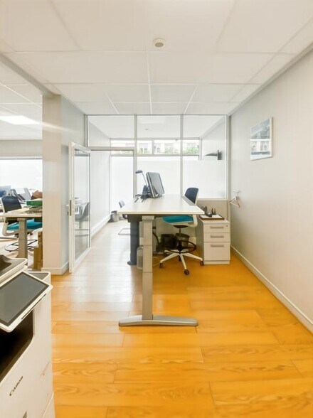 Bureau dans Paris à vendre - Photo de l’immeuble – Image 2 sur 9