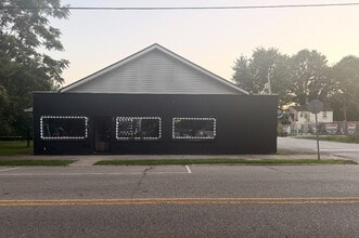 1617 State St, New Albany, IN à louer Photo intérieure– Image 1 sur 2
