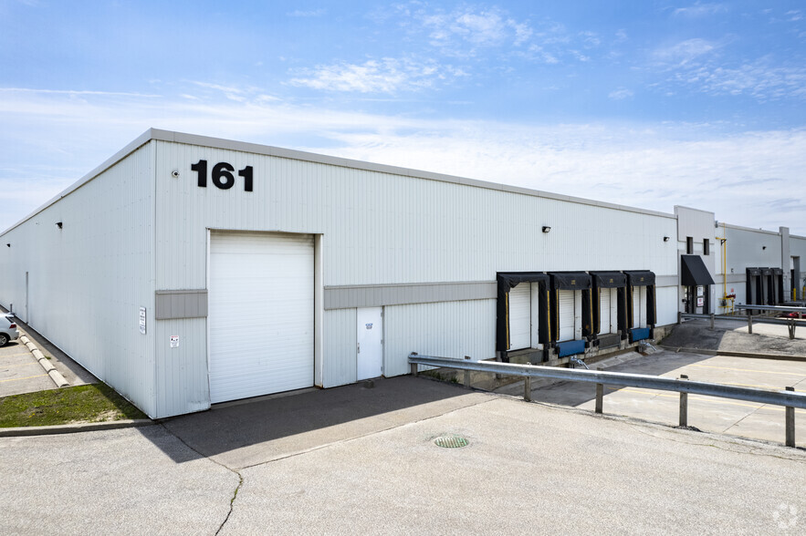 155-161 Orenda Rd, Brampton, ON à louer - Photo de l’immeuble – Image 2 sur 4