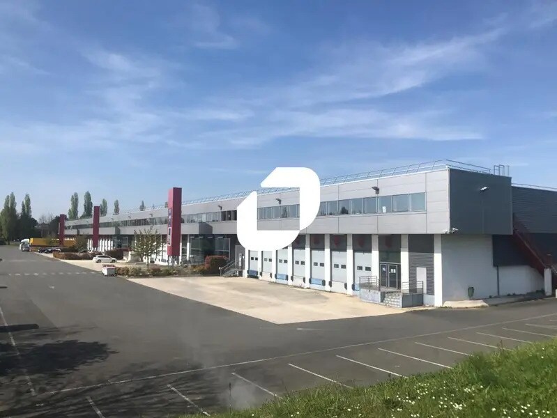 8-10 Avenue D'Oceanie, Les Ulis à louer Photo de l’immeuble– Image 1 sur 6