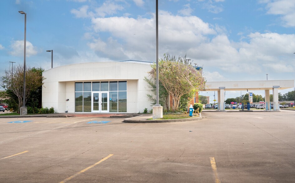 17225 Westheimer Rd, Houston, TX à louer - Photo de l’immeuble – Image 2 sur 6