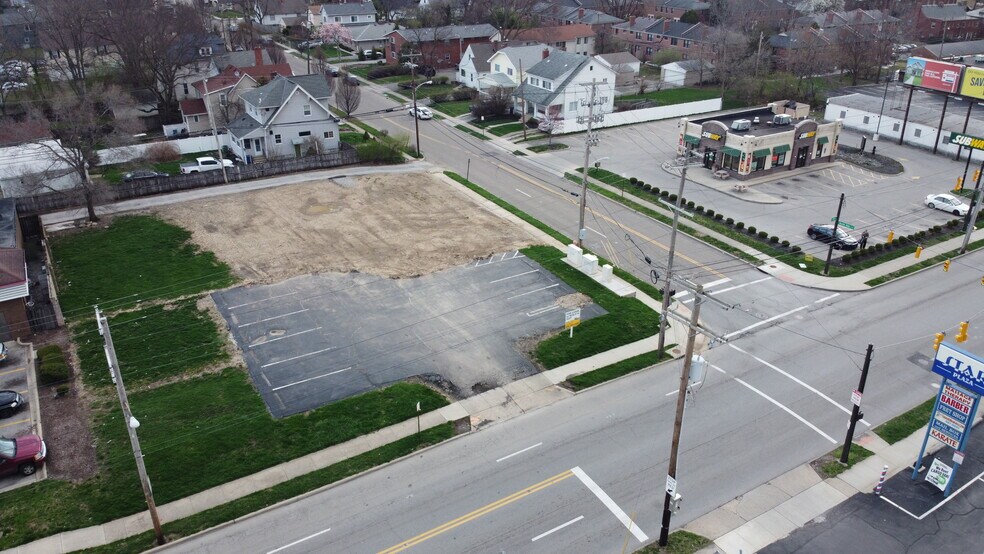 1600 W 5th Ave, Columbus, OH à louer - Photo de l’immeuble – Image 3 sur 6