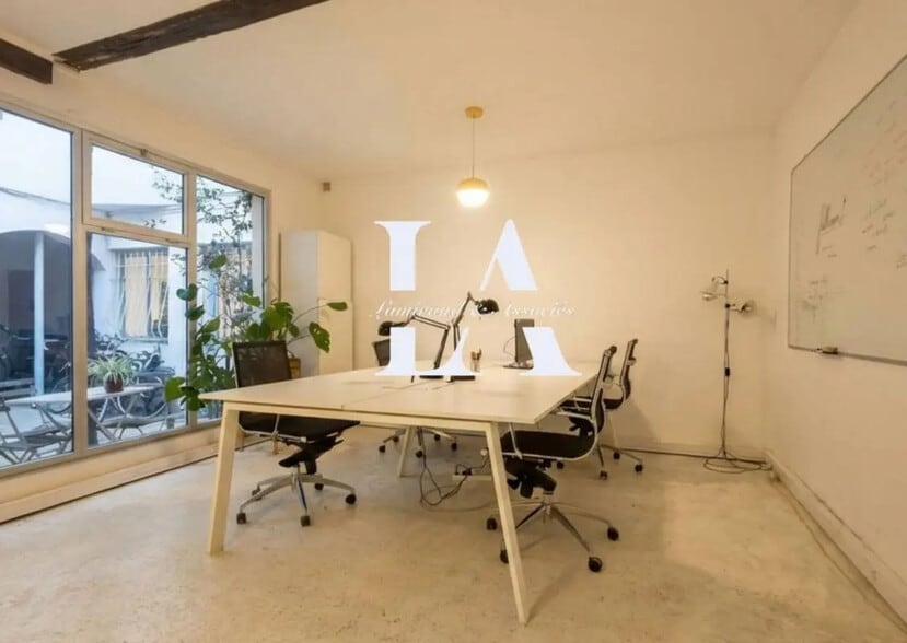 Bureau dans Paris à louer - Photo de l’immeuble – Image 2 sur 5