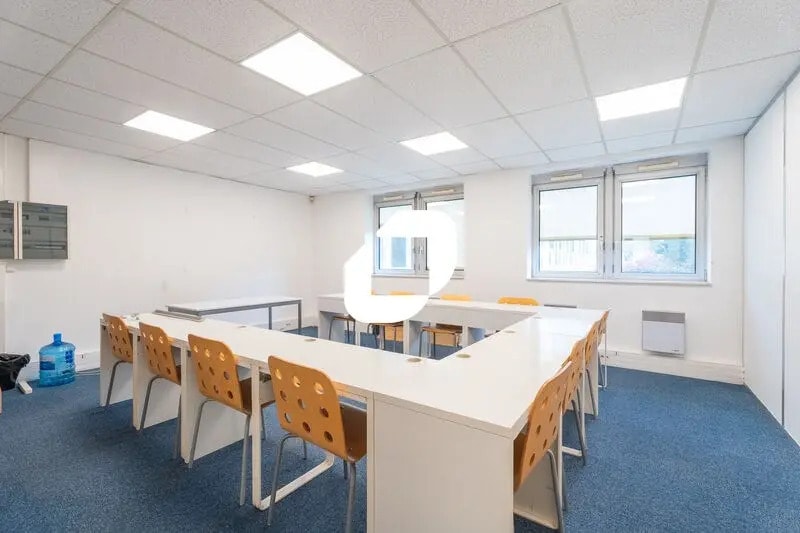 7 Rue Jean Mermoz, Versailles à louer Photo intérieure– Image 1 sur 16