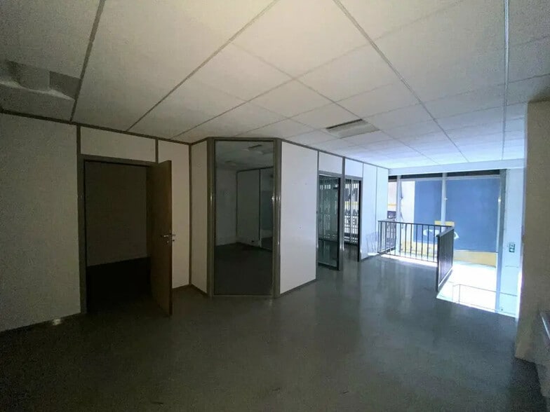 Local commercial dans Antibes à louer - Photo intérieure – Image 2 sur 8