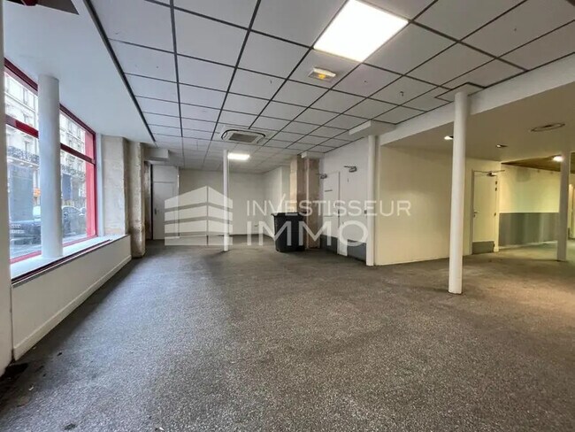 Plus de détails pour Local commercial à louer