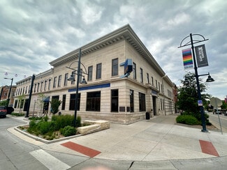 Plus de détails pour 204 E Washington St, Iowa City, IA - Local commercial à vendre